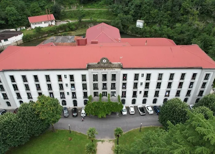 Hotel Balneario De Cestona 3*