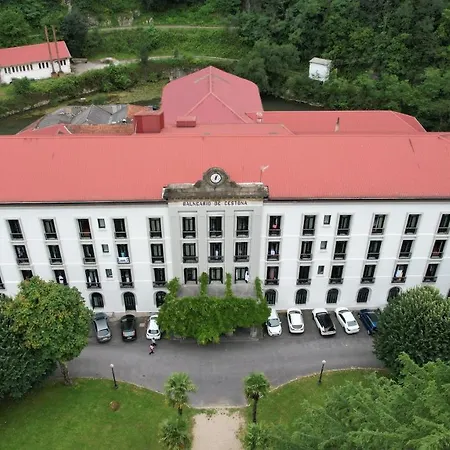 Otel Balneario De Cestona 3*