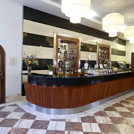 Balneario De Cestona Otel